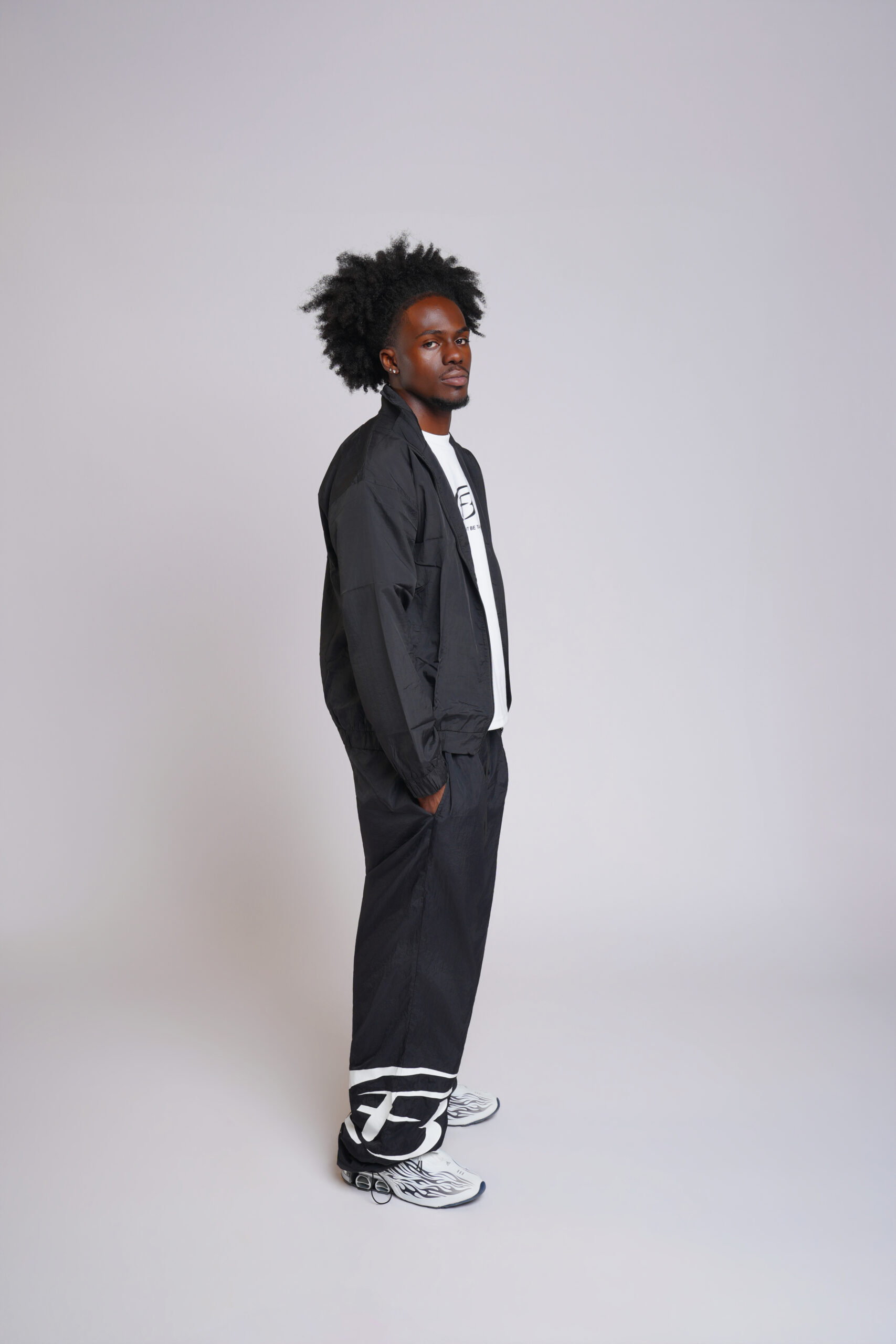 Essential Pants - Image 2