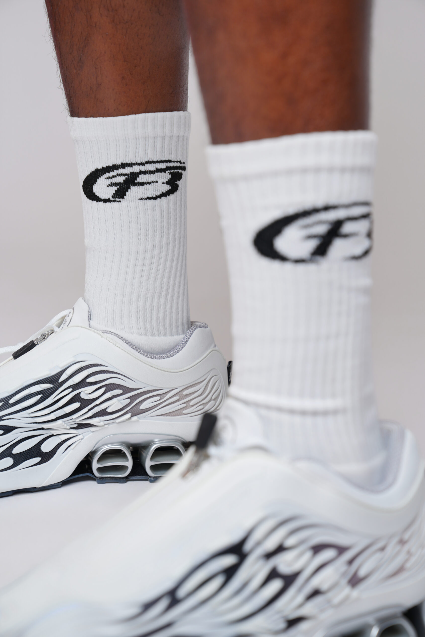 Essential Socks - Image 2